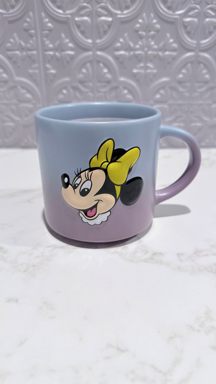 Disney Parks Minnie & Daisy Ombre Ceramic Stoneware Coffee Mug 20 oz NEW